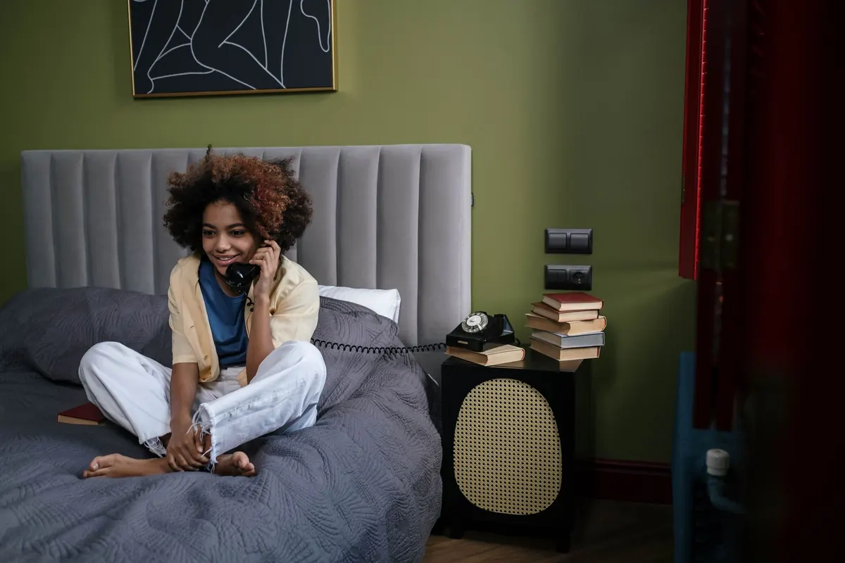 How to Talk to Your Teen About Social Media Without Starting a Fight: A Conversation Script
